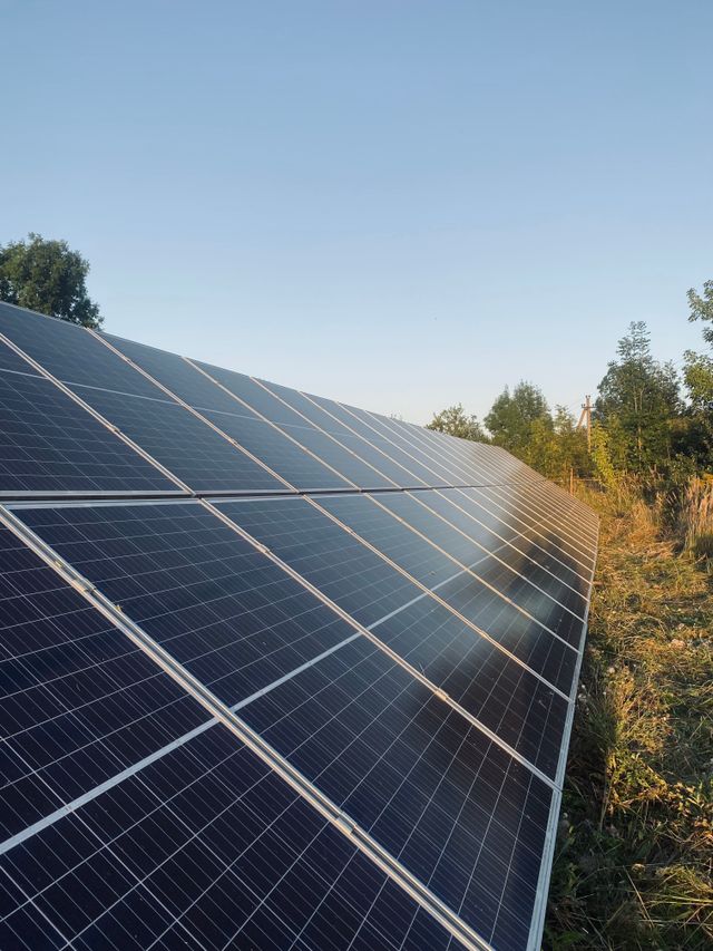 Magazyn energii dla firmy - kiedy warto w niego zainwestować?